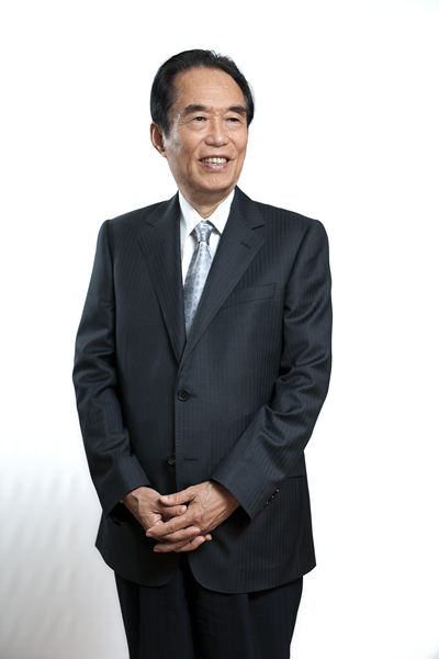閻崇年攜《閻崇年集》及《努爾哈赤全傳》登陸南國書香節(jié)