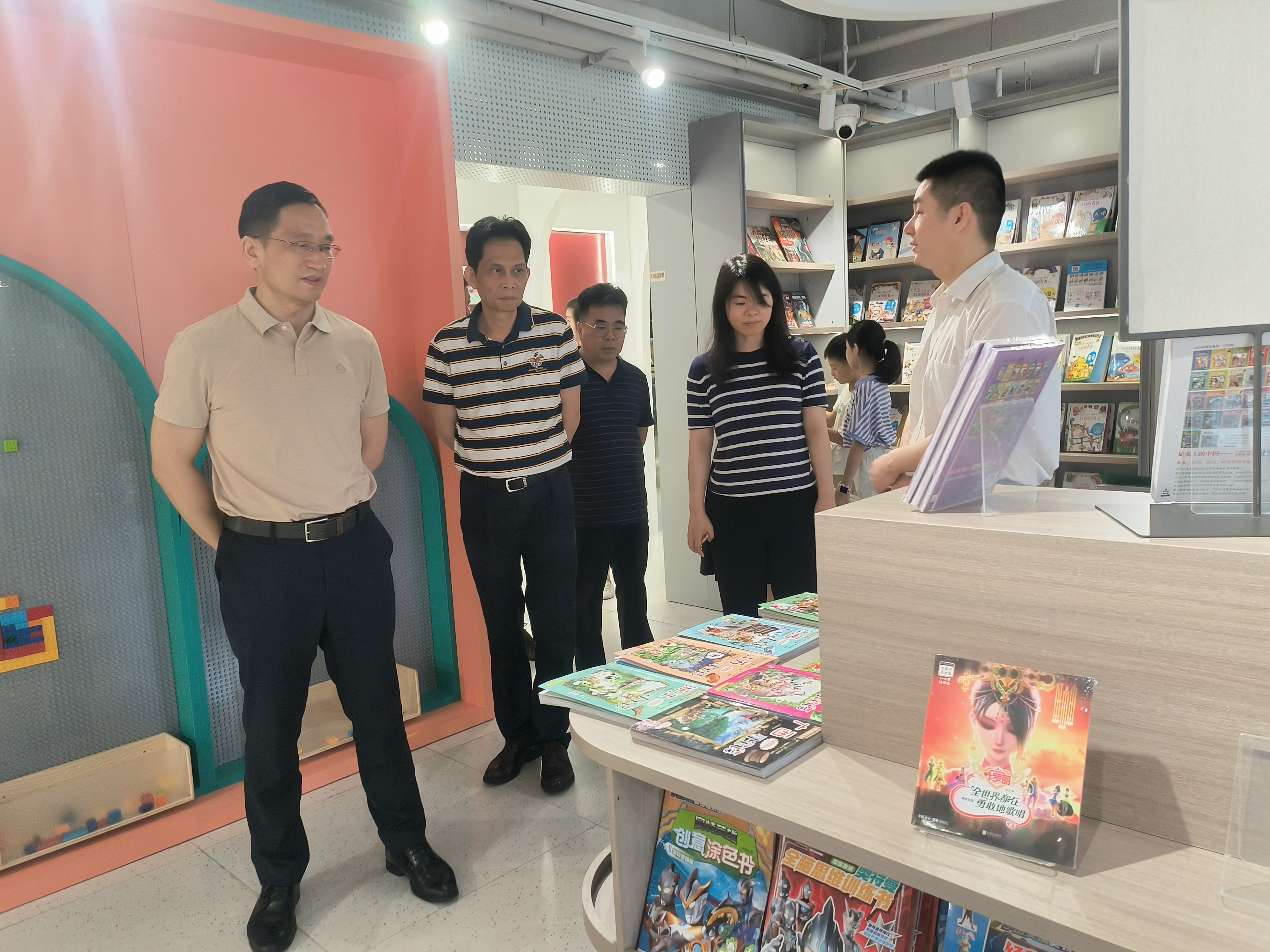 何寶賢到潮汕區(qū)域考察調研