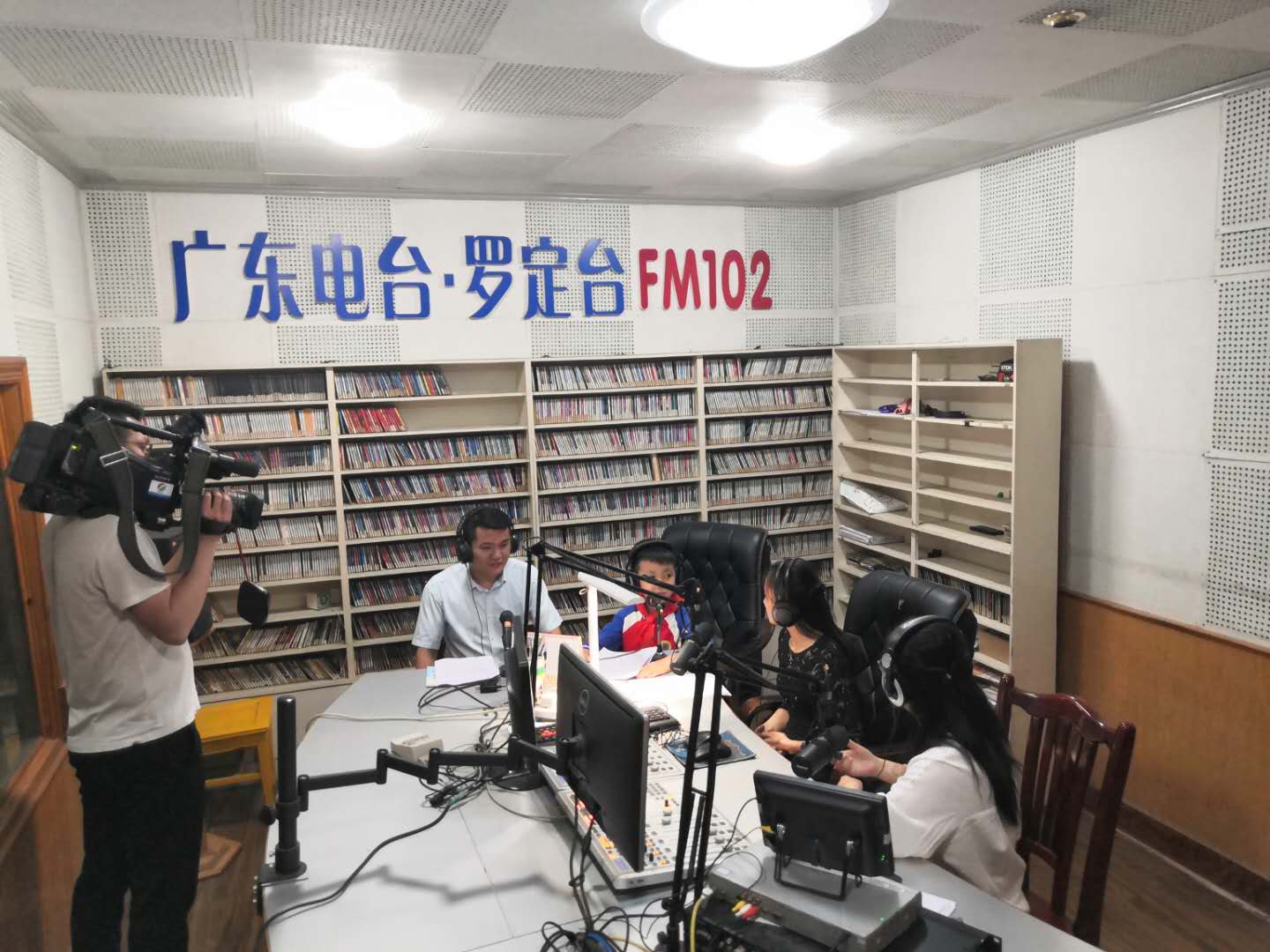 讀書節(jié)目照片1.jpg